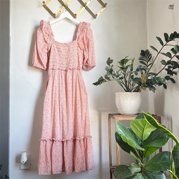 Vineyard Vines Dresses & Skirts - Vineyard Vines Cotton Silk Floral Smocked Puff Sleeve Dress